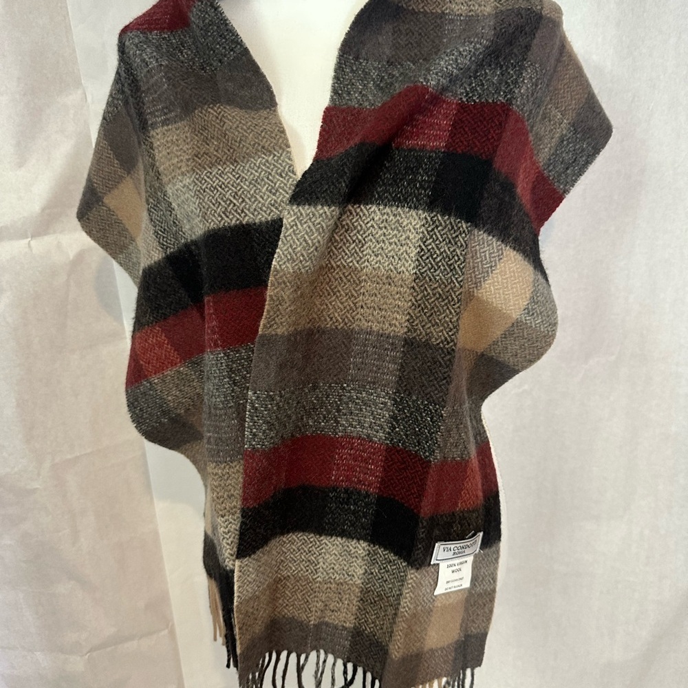 Via Condotti Wool Scarf in Black and Gray